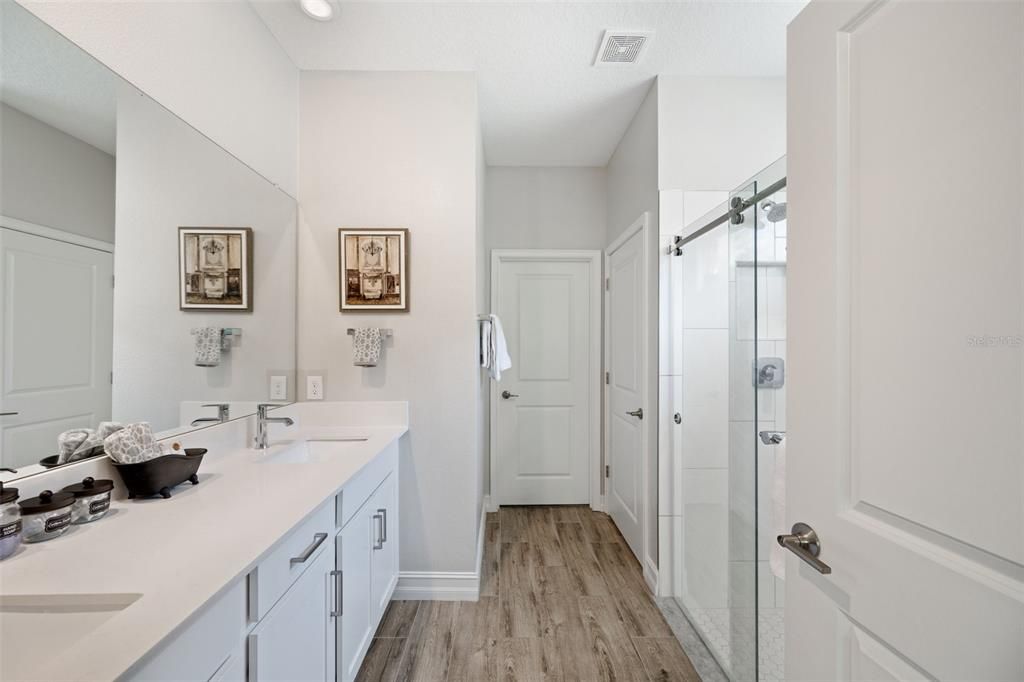 Active With Contract: $450,000 (3 beds, 2 baths, 1852 Square Feet)