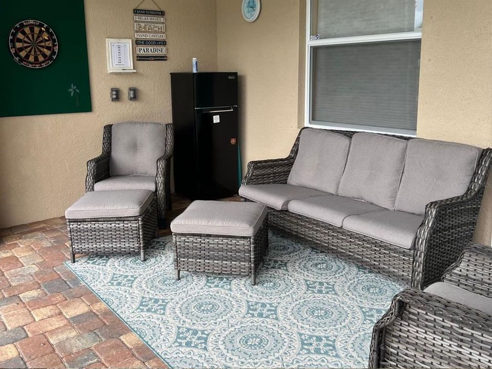 Lanai seating area