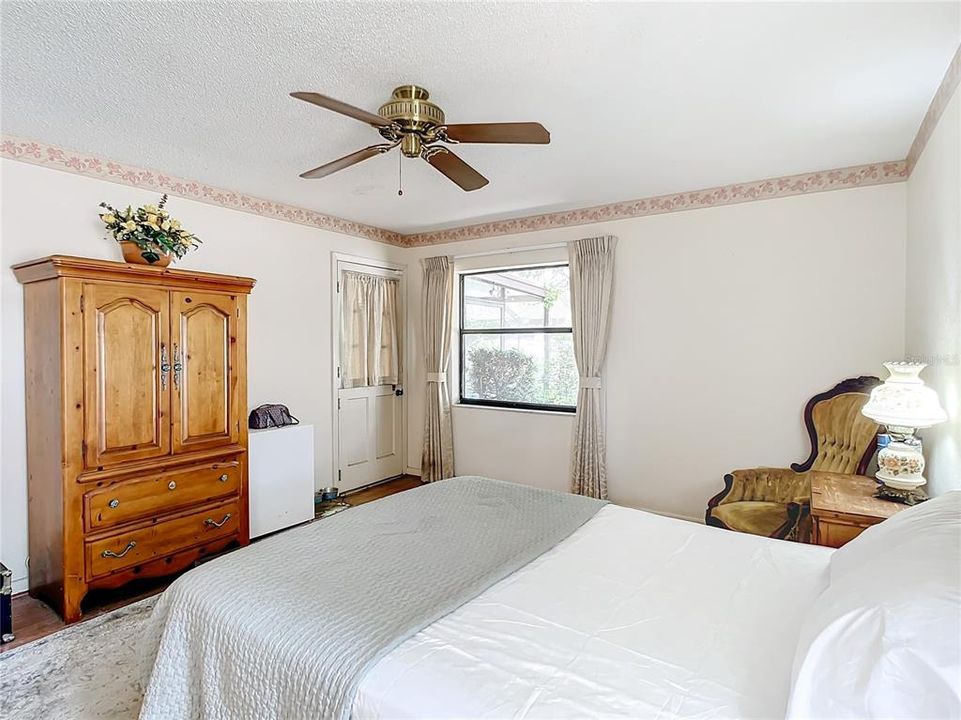 For Sale: $389,000 (3 beds, 2 baths, 1787 Square Feet)