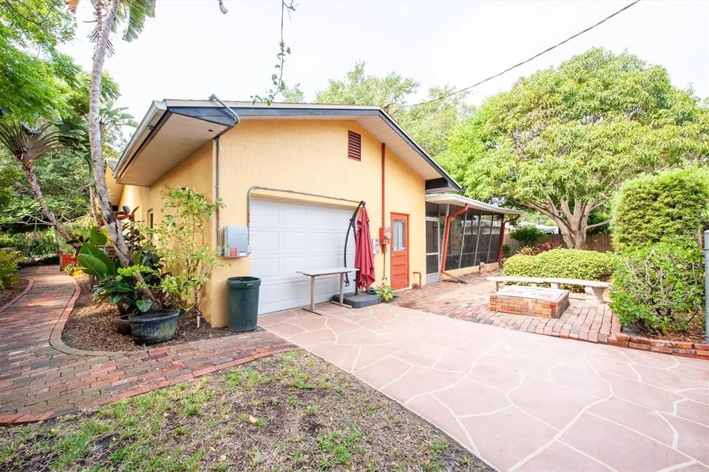 For Sale: $634,900 (3 beds, 2 baths, 1670 Square Feet)