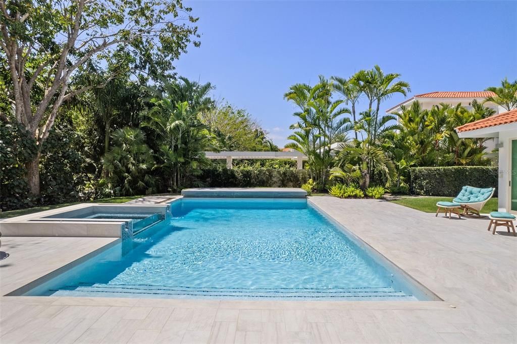 待售: $12,900,000 (6 贝兹, 8 浴室, 9827.4 平方英尺)