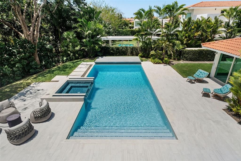 待售: $12,900,000 (6 贝兹, 8 浴室, 9827.4 平方英尺)