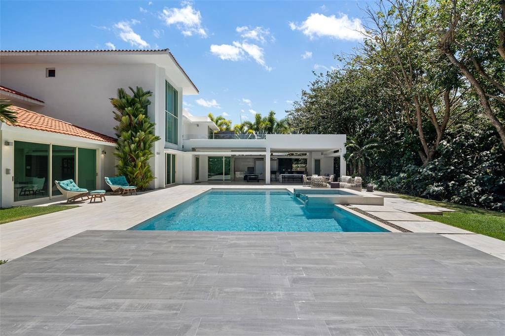 待售: $12,900,000 (6 贝兹, 8 浴室, 9827.4 平方英尺)