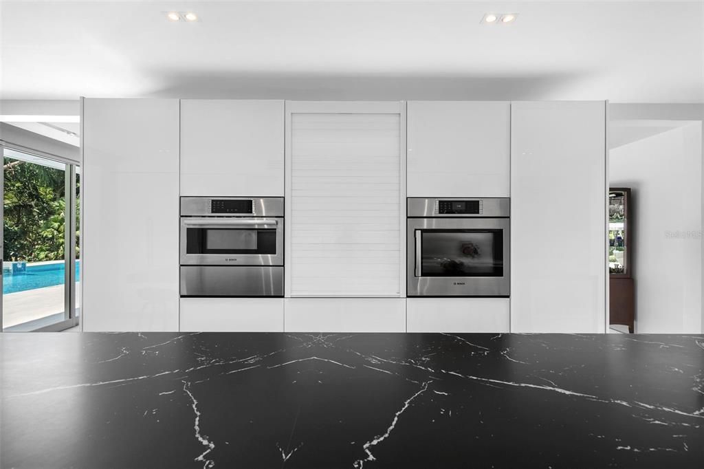 待售: $12,900,000 (6 贝兹, 8 浴室, 9827.4 平方英尺)