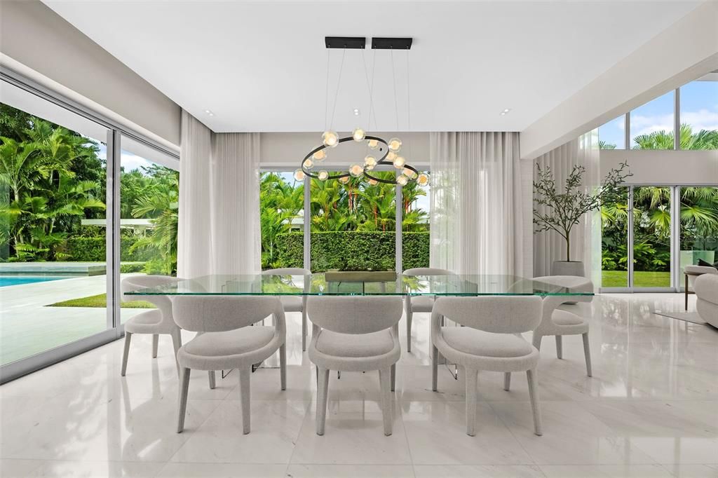 待售: $12,900,000 (6 贝兹, 8 浴室, 9827.4 平方英尺)