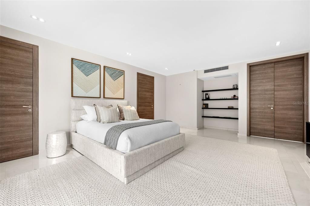 待售: $12,900,000 (6 贝兹, 8 浴室, 9827.4 平方英尺)