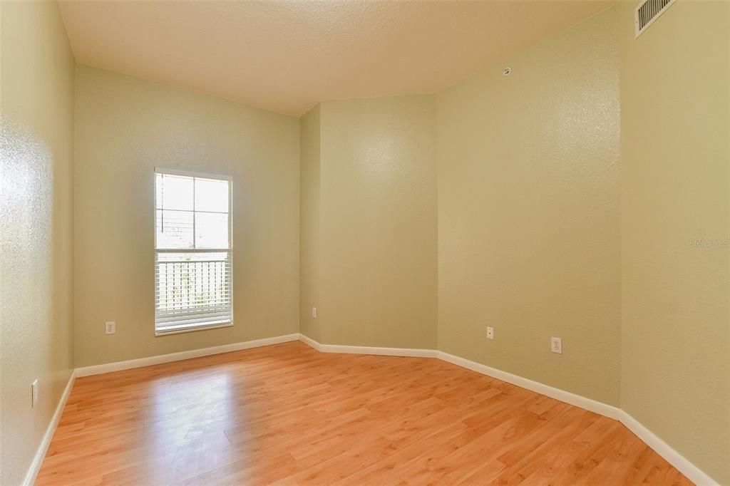 For Rent: $2,700 (2 beds, 2 baths, 1206 Square Feet)