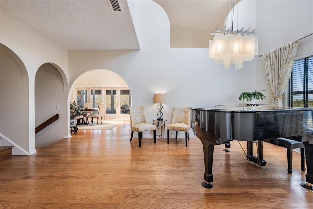 For Sale: $1,495,000 (4 beds, 4 baths, 3500 Square Feet)