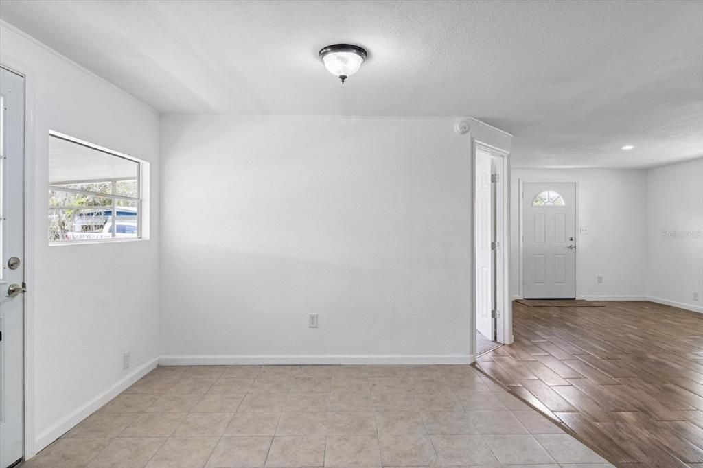 For Sale: $144,000 (3 beds, 2 baths, 960 Square Feet)