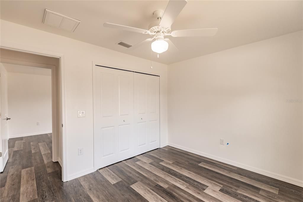 Active With Contract: $285,000 (3 beds, 2 baths, 1228 Square Feet)