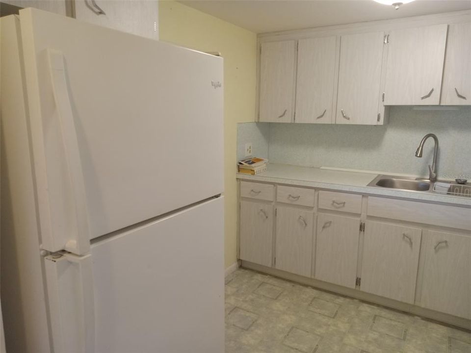 For Rent: $1,450 (1 beds, 1 baths, 800 Square Feet)