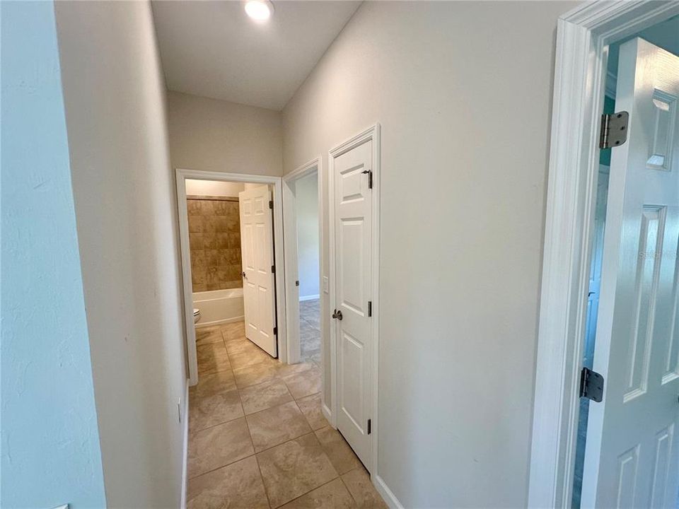 Active With Contract: $3,500 (3 beds, 2 baths, 1572 Square Feet)