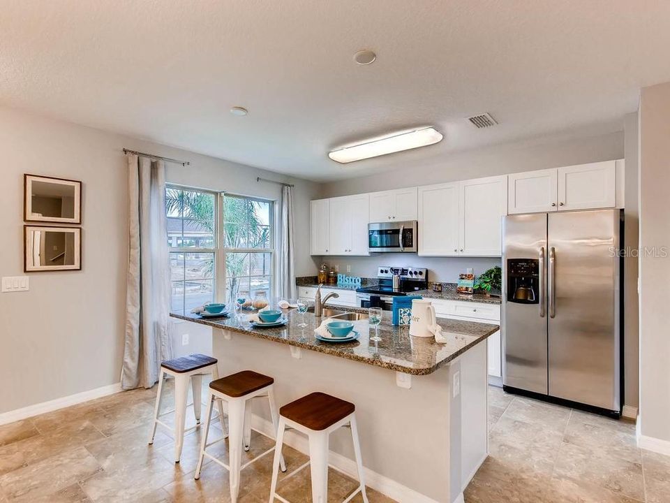 Active With Contract: $351,990 (3 beds, 2 baths, 1640 Square Feet)