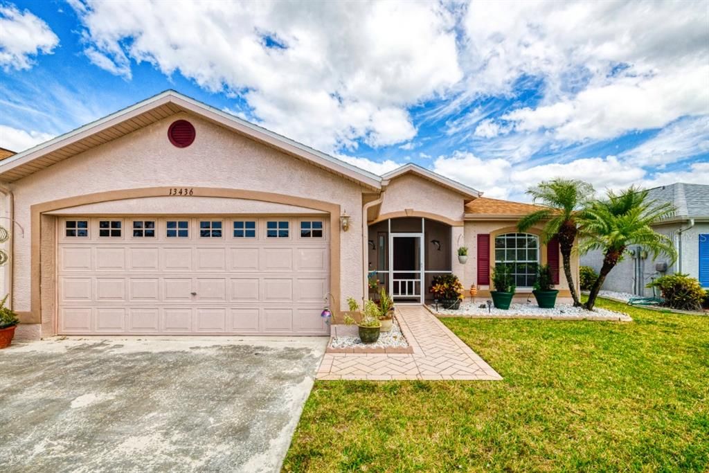 Recently Sold: $250,000 (3 beds, 2 baths, 1449 Square Feet)