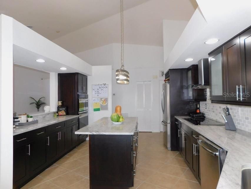 For Sale: $490,000 (3 beds, 2 baths, 2427 Square Feet)