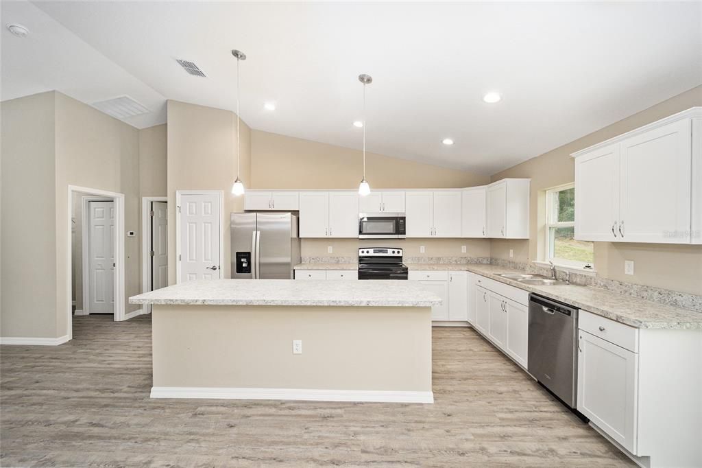 Active With Contract: $289,000 (3 beds, 2 baths, 1695 Square Feet)