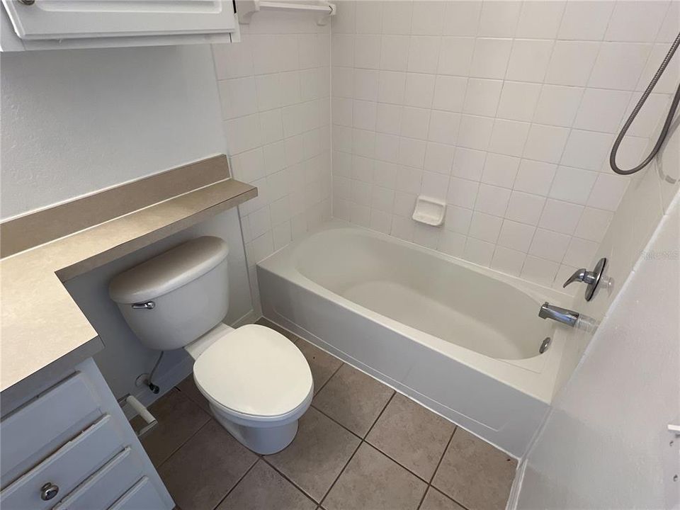 For Sale: $238,900 (2 beds, 2 baths, 1064 Square Feet)