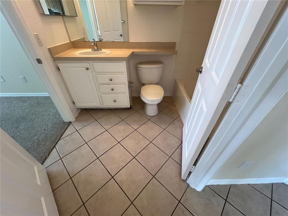 2nd Bathroom