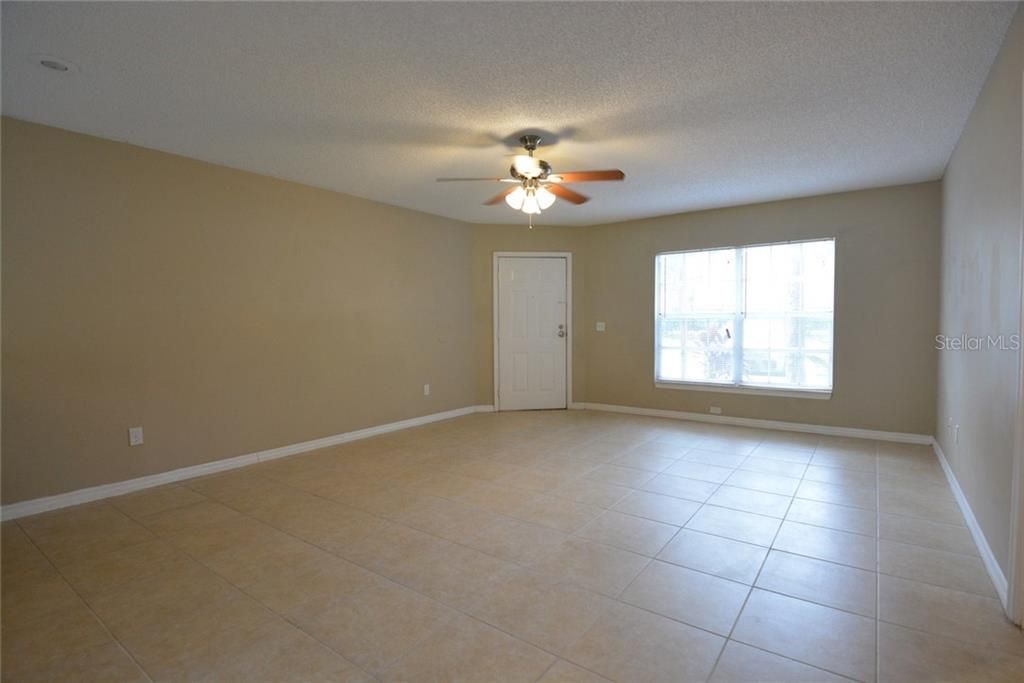 Active With Contract: $1,500 (2 beds, 2 baths, 840 Square Feet)