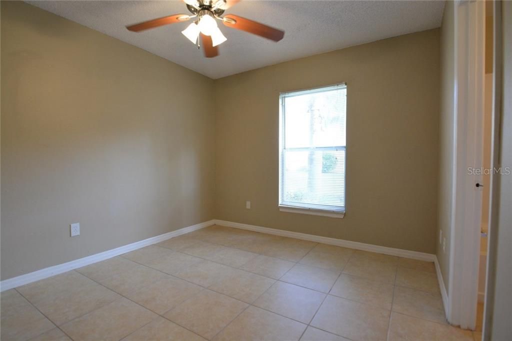 Active With Contract: $1,500 (2 beds, 2 baths, 840 Square Feet)