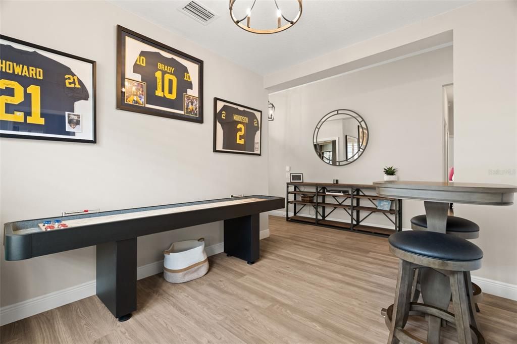 Active With Contract: $725,000 (3 beds, 2 baths, 2070 Square Feet)