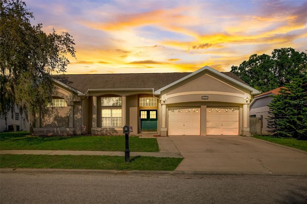 Recently Sold: $419,999 (4 beds, 3 baths, 2075 Square Feet)