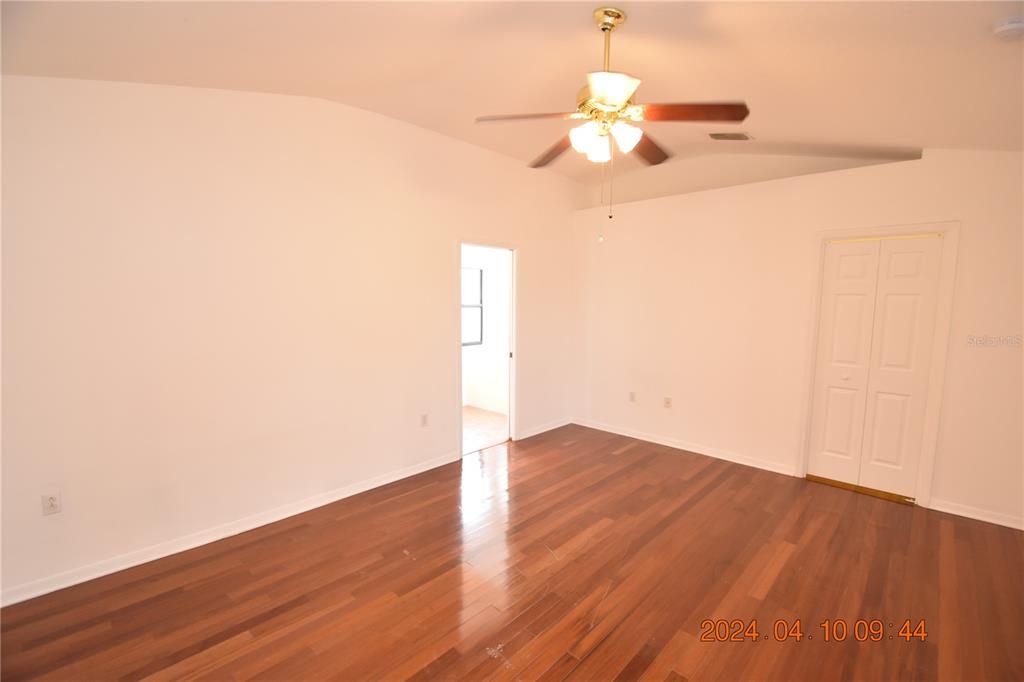 Recently Rented: $2,495 (3 beds, 2 baths, 1854 Square Feet)