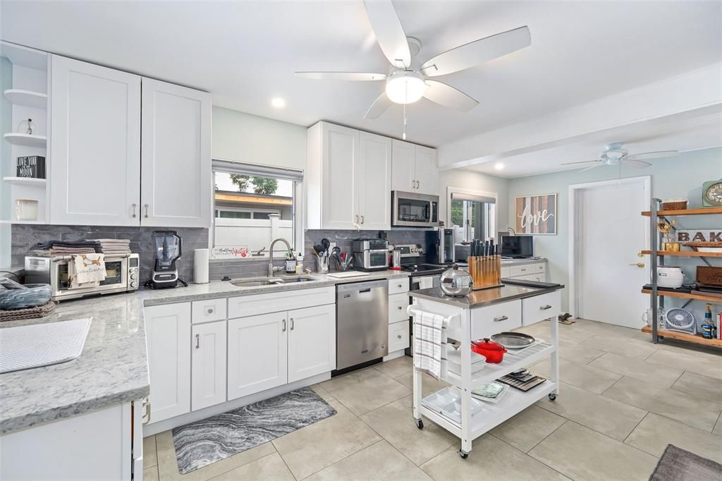 Active With Contract: $699,000 (3 beds, 2 baths, 1899 Square Feet)