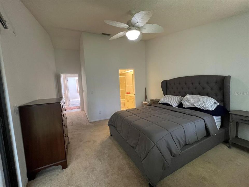 For Rent: $2,475 (3 beds, 2 baths, 1564 Square Feet)