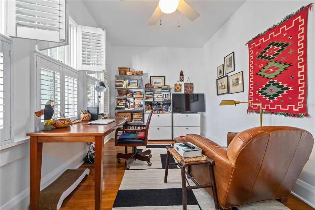Active With Contract: $995,000 (3 beds, 1 baths, 1614 Square Feet)