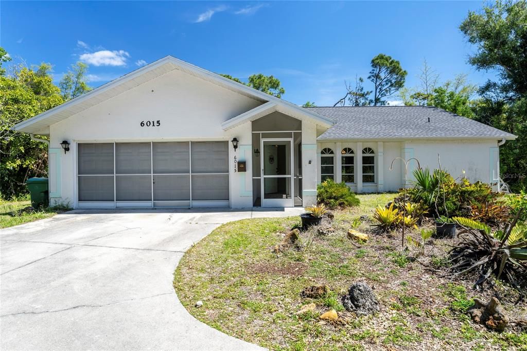 Recently Sold: $270,000 (3 beds, 2 baths, 1581 Square Feet)