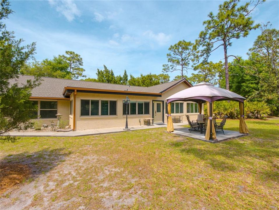 For Sale: $1,200,000 (3 beds, 2 baths, 3080 Square Feet)