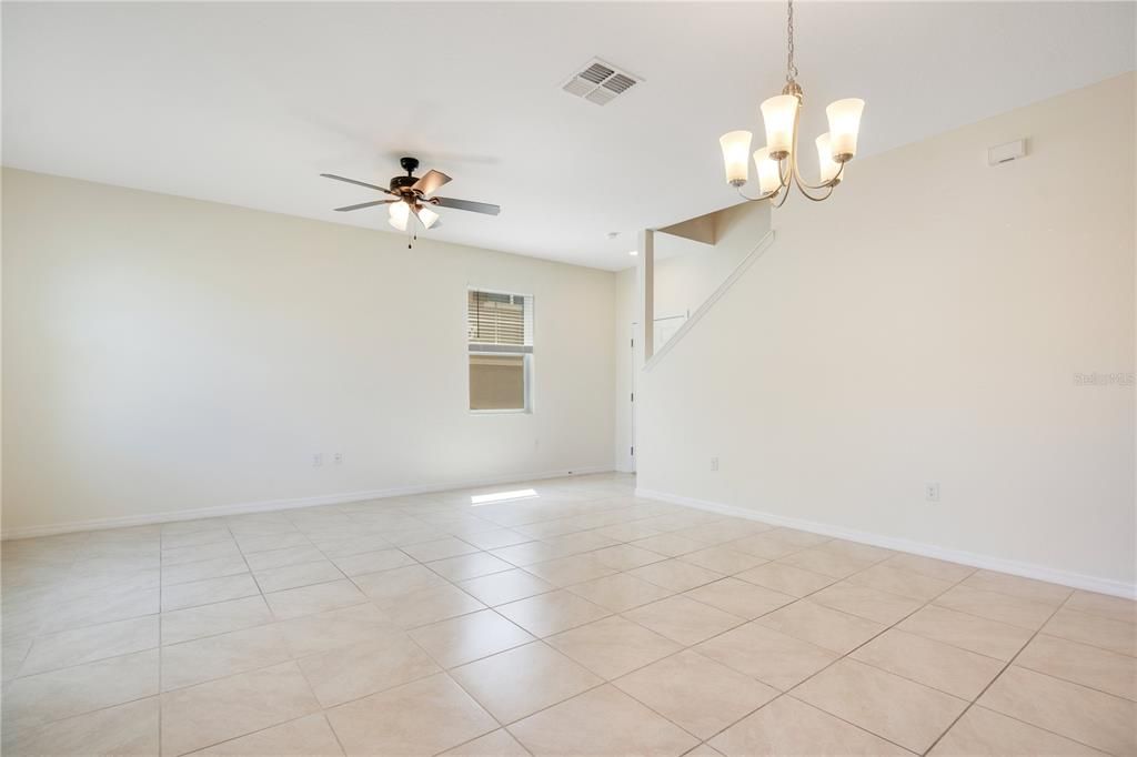 Recently Sold: $300,000 (3 beds, 2 baths, 1648 Square Feet)