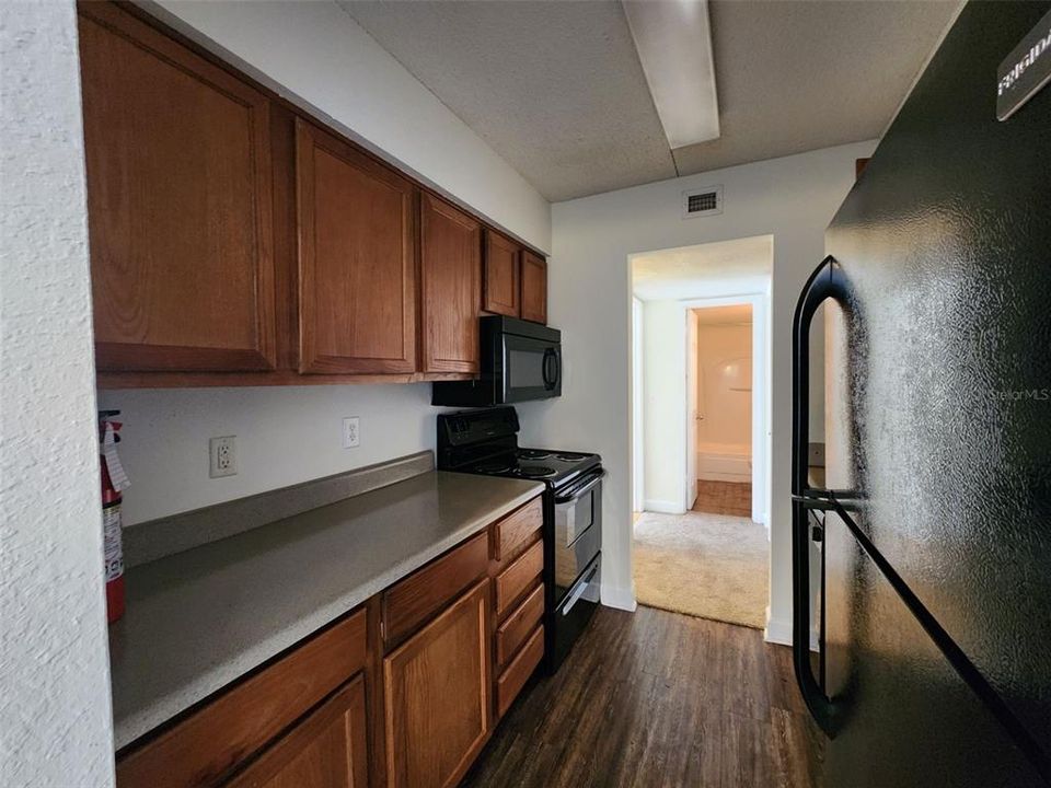For Sale: $108,000 (1 beds, 1 baths, 620 Square Feet)
