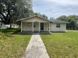 For Sale: $179,900 (2 beds, 2 baths, 1280 Square Feet)