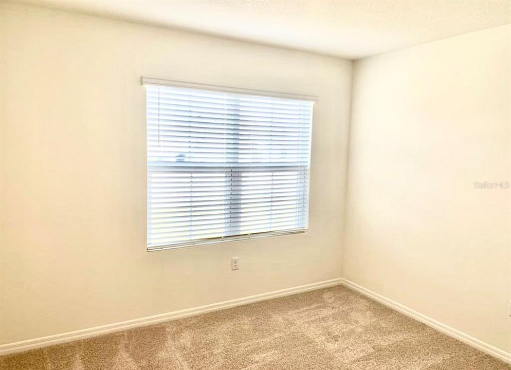 For Rent: $2,000 (3 beds, 2 baths, 1754 Square Feet)