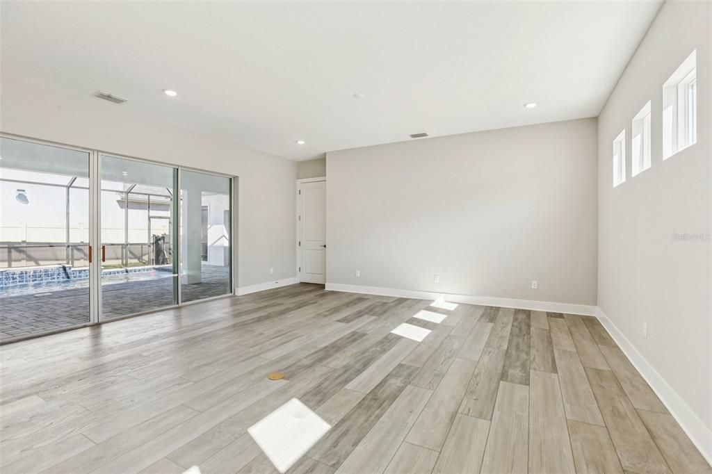 For Sale: $1,049,990 (5 beds, 4 baths, 3272 Square Feet)