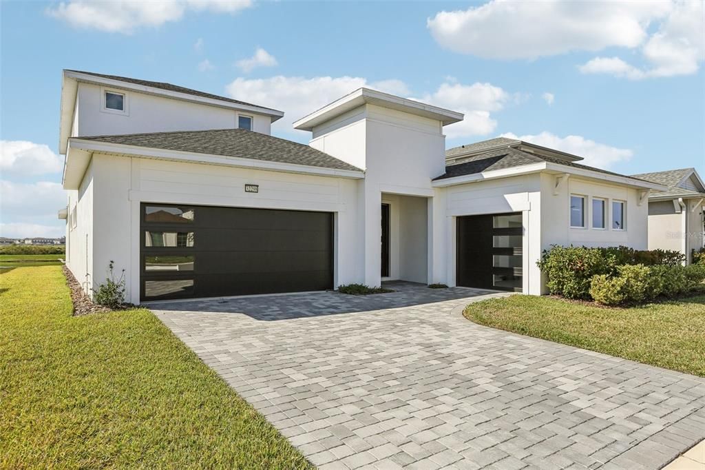 For Sale: $1,049,990 (5 beds, 4 baths, 3272 Square Feet)