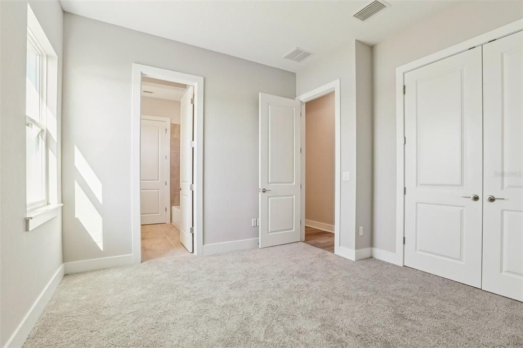 For Sale: $1,049,990 (5 beds, 4 baths, 3272 Square Feet)