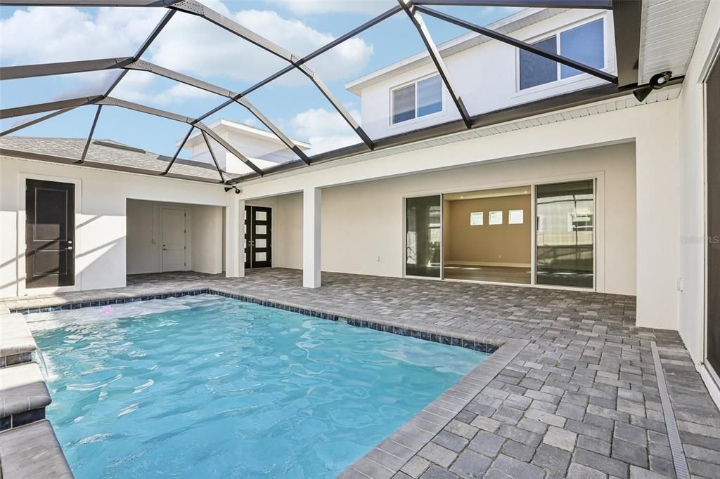 For Sale: $1,049,990 (5 beds, 4 baths, 3272 Square Feet)