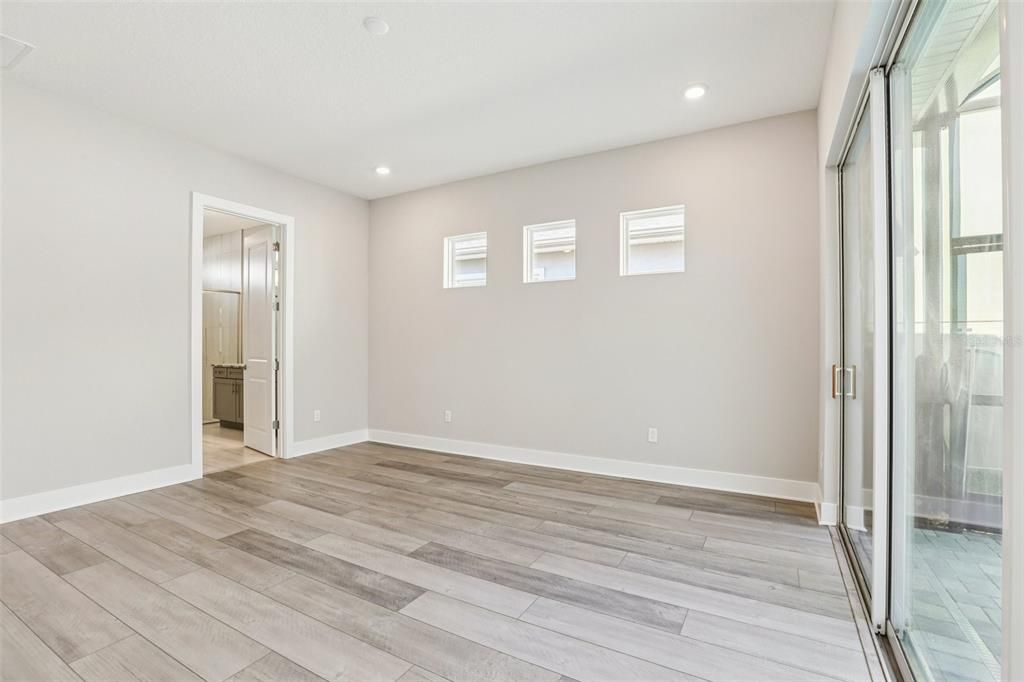 For Sale: $1,049,990 (5 beds, 4 baths, 3272 Square Feet)