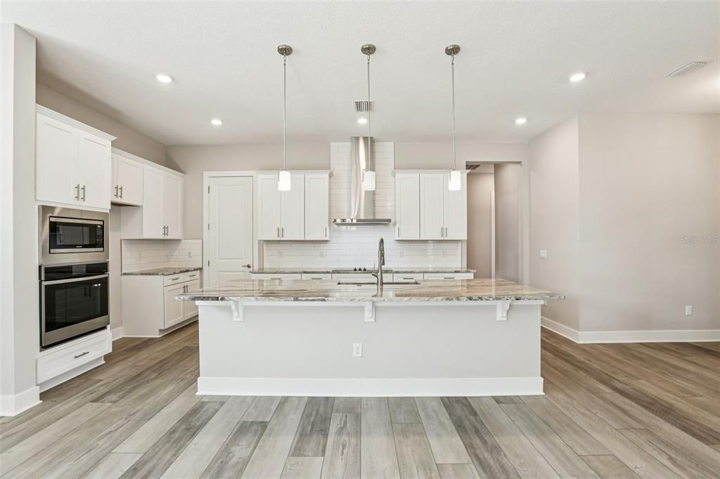 For Sale: $1,049,990 (5 beds, 4 baths, 3272 Square Feet)