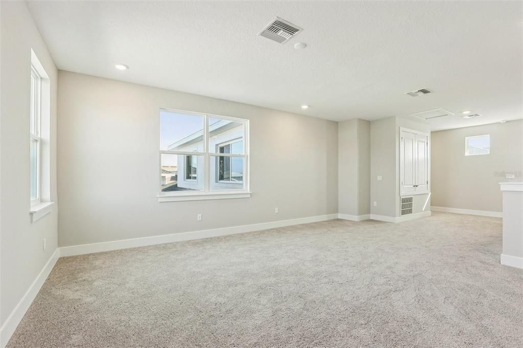 For Sale: $1,049,990 (5 beds, 4 baths, 3272 Square Feet)