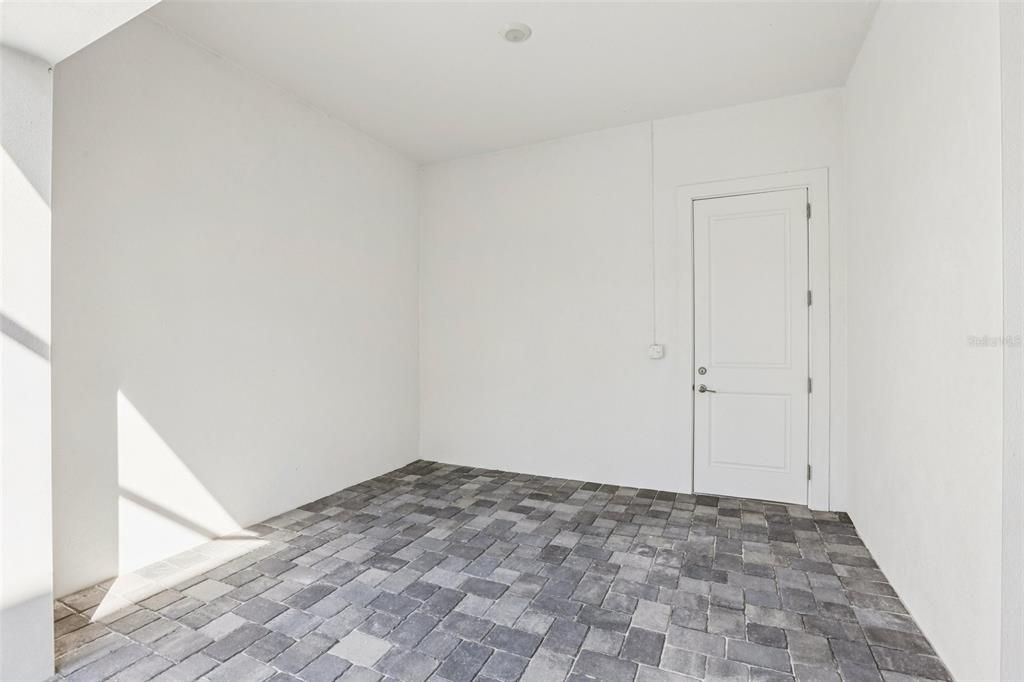 For Sale: $1,049,990 (5 beds, 4 baths, 3272 Square Feet)