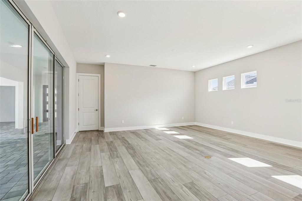 For Sale: $1,049,990 (5 beds, 4 baths, 3272 Square Feet)