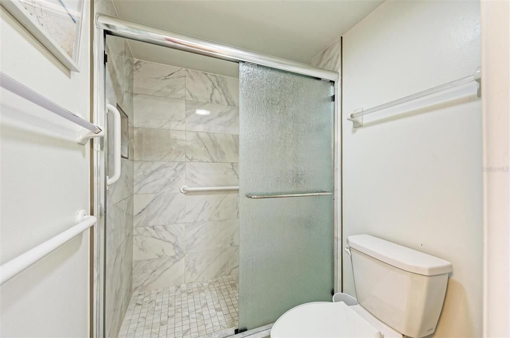 待售: $600,000 (2 贝兹, 2 浴室, 1334 平方英尺)
