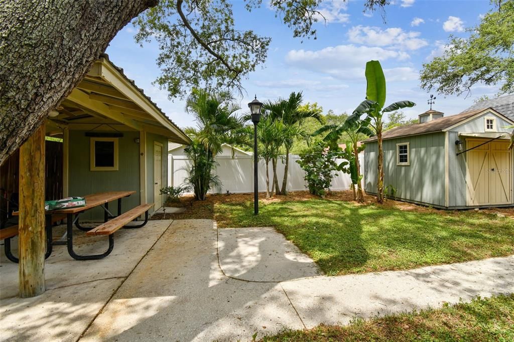 Active With Contract: $419,900 (3 beds, 2 baths, 1380 Square Feet)