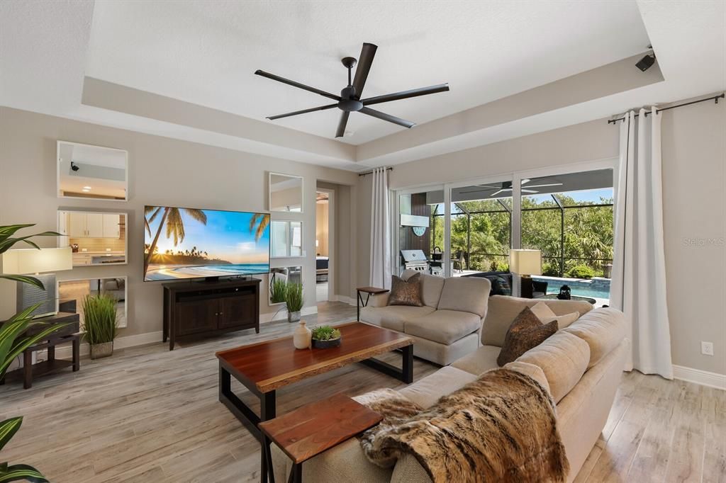 Active With Contract: $850,000 (4 beds, 3 baths, 2333 Square Feet)