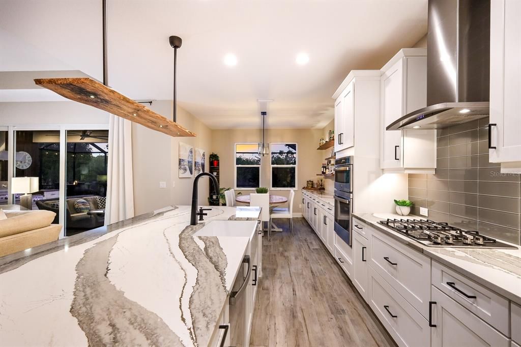 Active With Contract: $850,000 (4 beds, 3 baths, 2333 Square Feet)