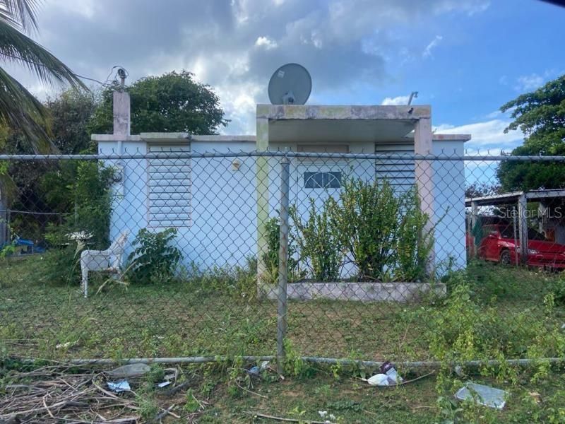 最近售出: $98,000 (3 贝兹, 1 浴室, 614 平方英尺)